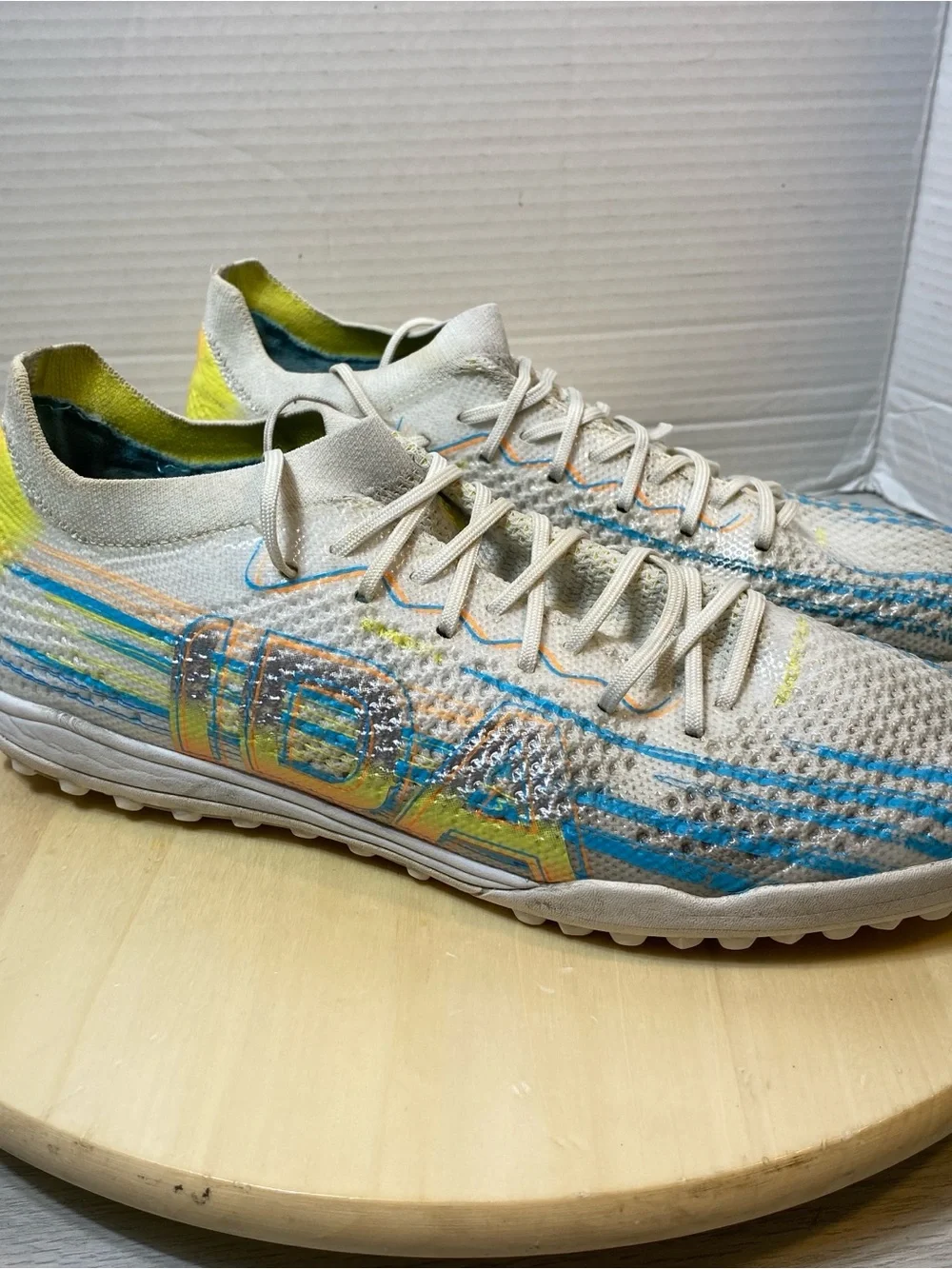 IDA Sports Women's Turf Soccer Shoes White Blue Yellow Size US 11 / EUR 43